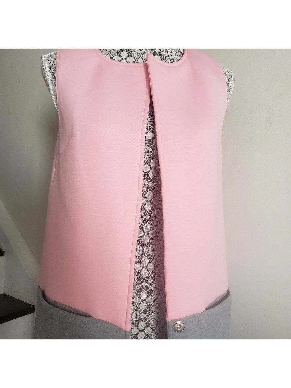 Long Colour blocked Vest - Picture 6 of 13